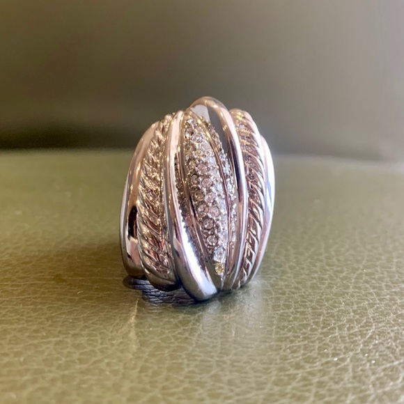 Large Statement Ring - Picture 12 of 16